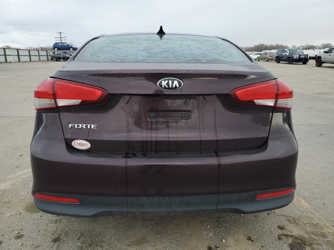2017 Kia Forte - Image 6
