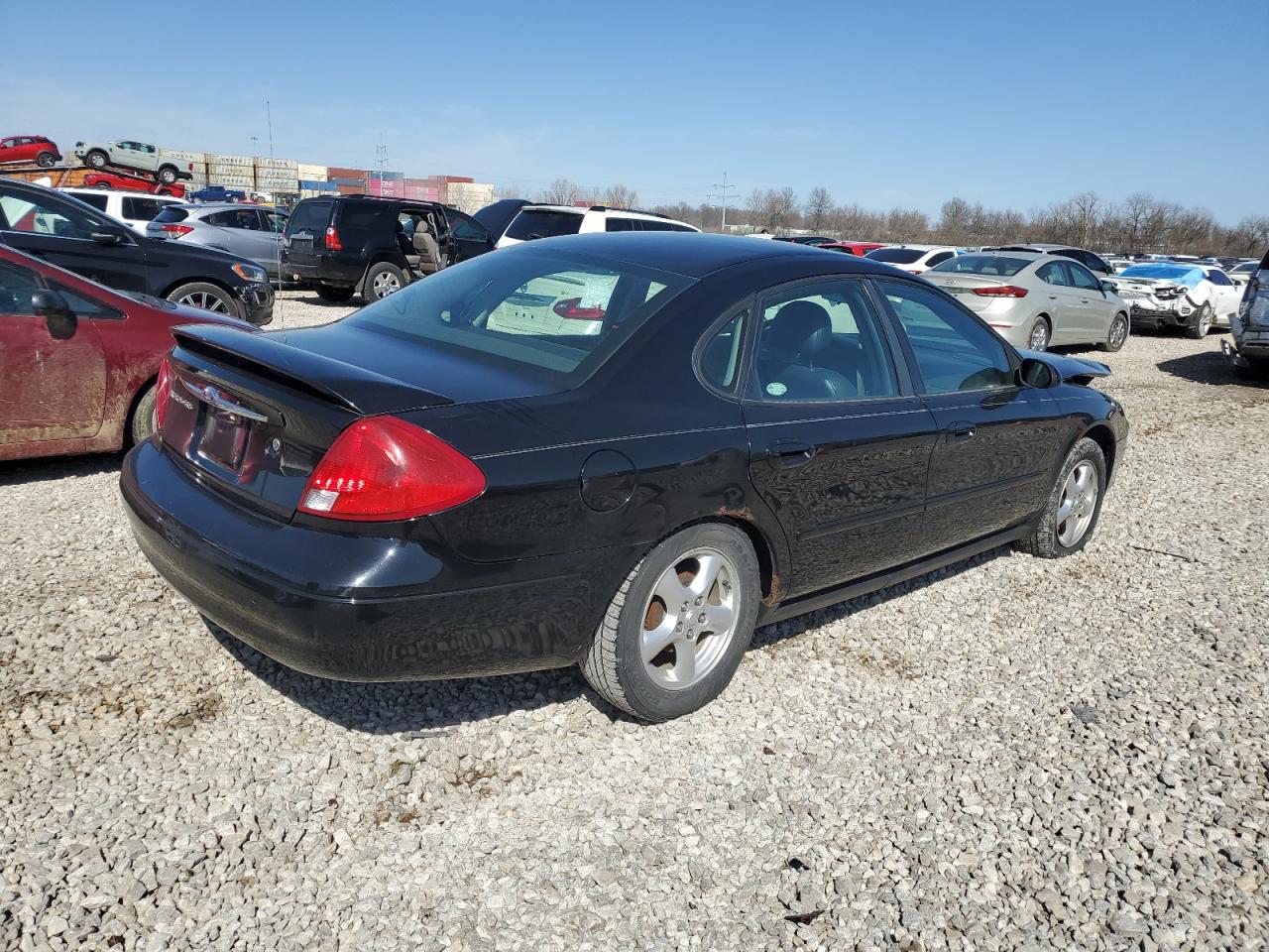 2003 Ford Taurus - Image 3