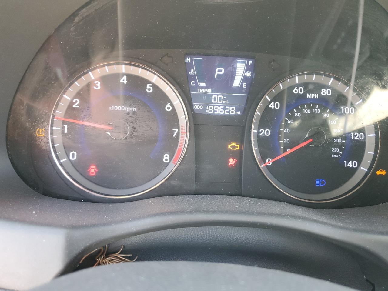 2014 Hyundai Accent - Image 9