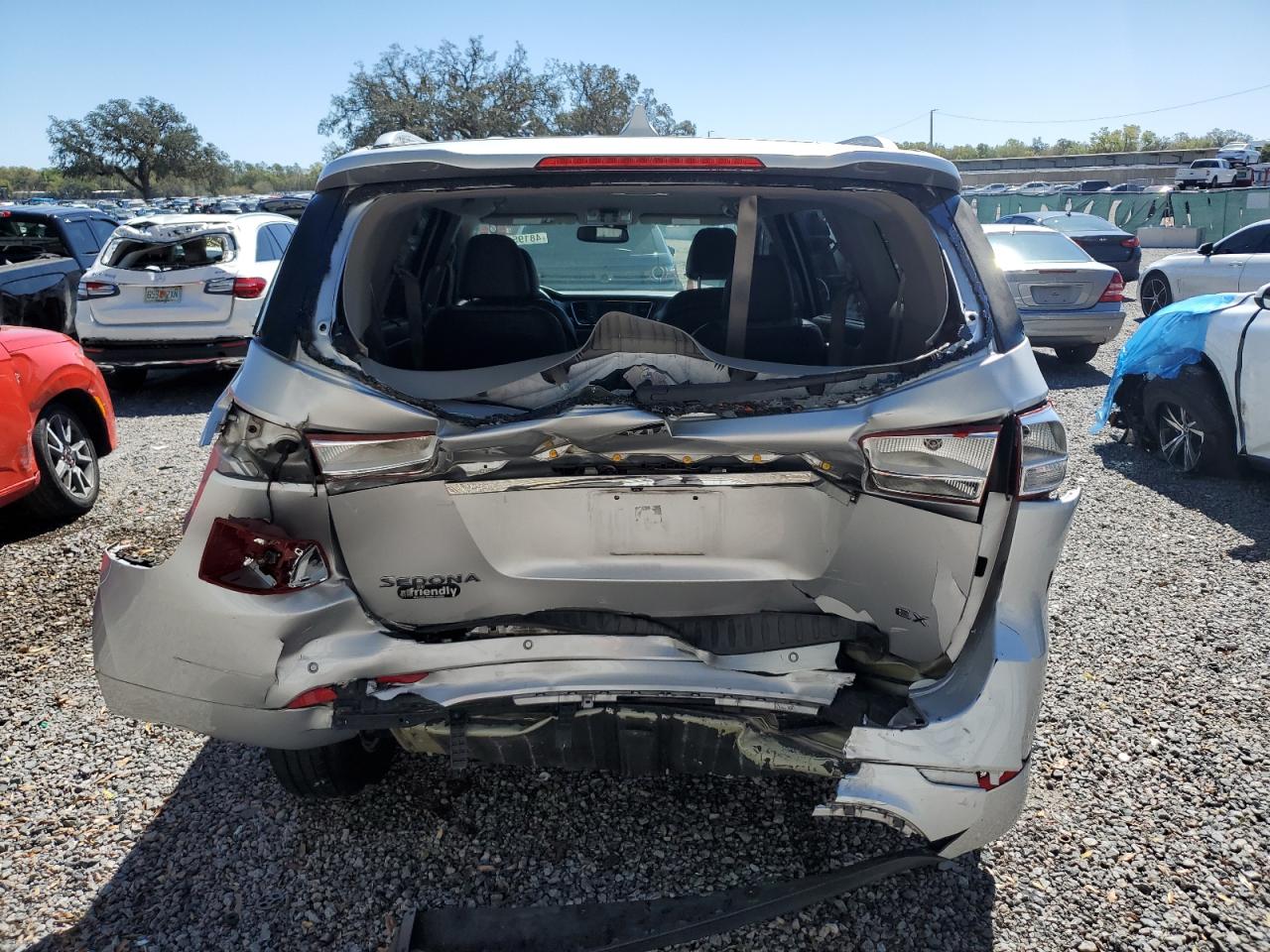 2018 Kia Sedona - Image 6