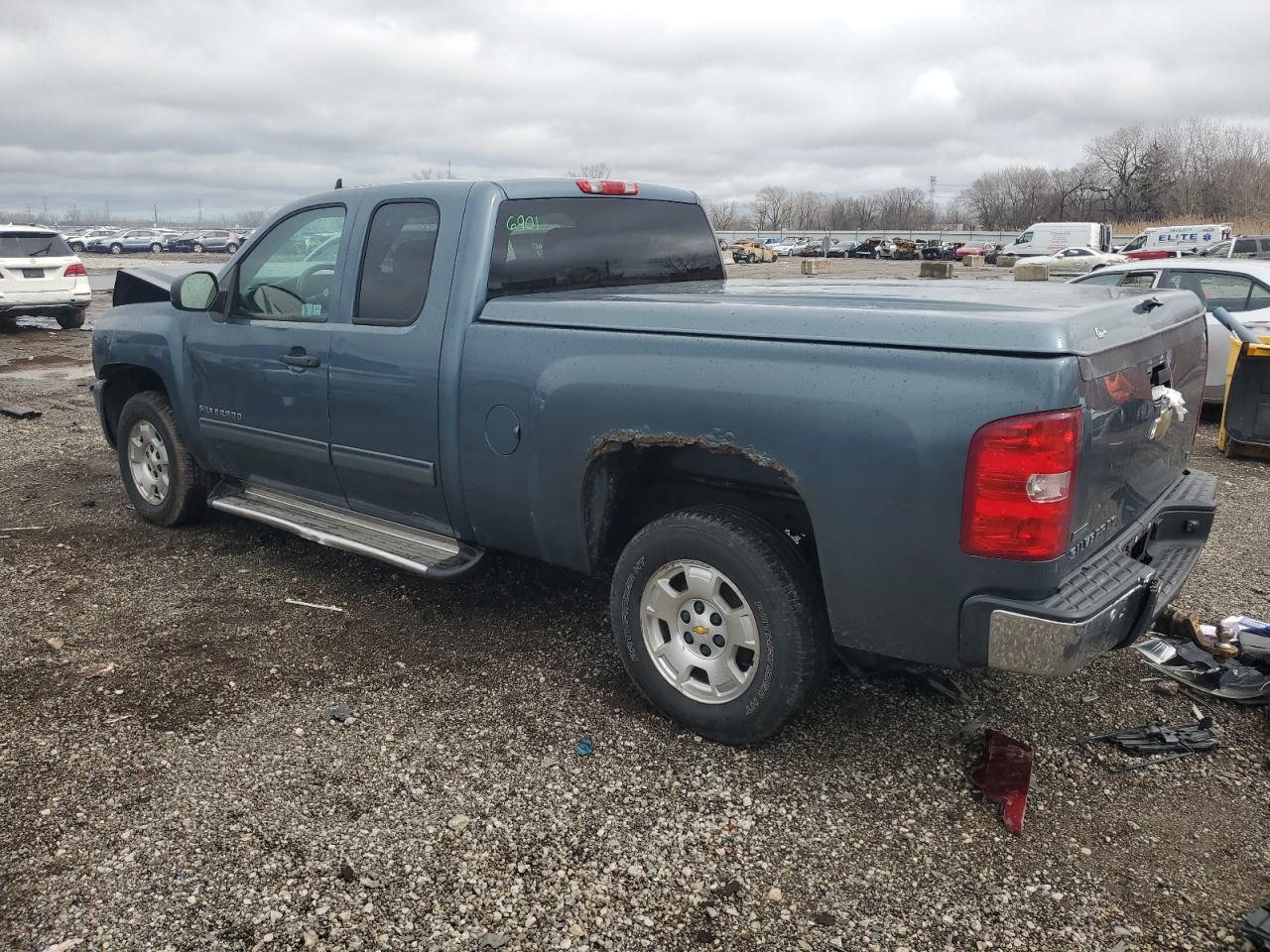 2011 Chevrolet Silverado - Image 2