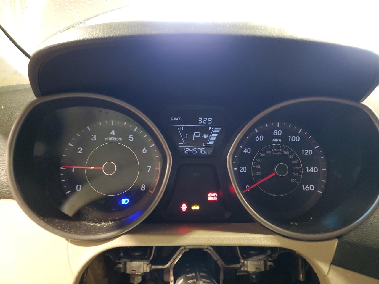 2014 Hyundai Elantra - Image 9
