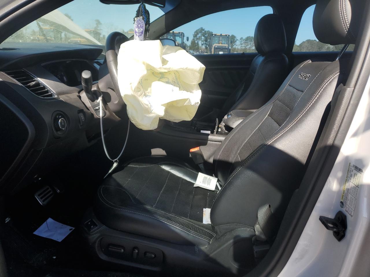 2015 Ford Taurus Sho VIN: 1FAHP2KT4FG158882 Lot: 50691495