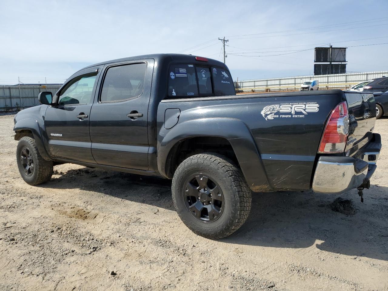 2009 Toyota Tacoma - Image 2