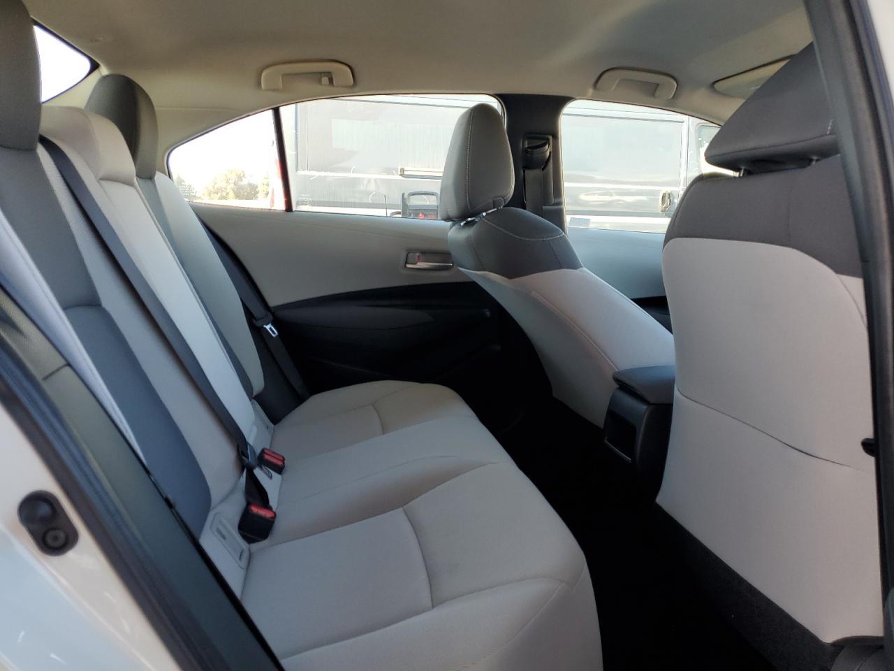 2021 Toyota Corolla - Image 11