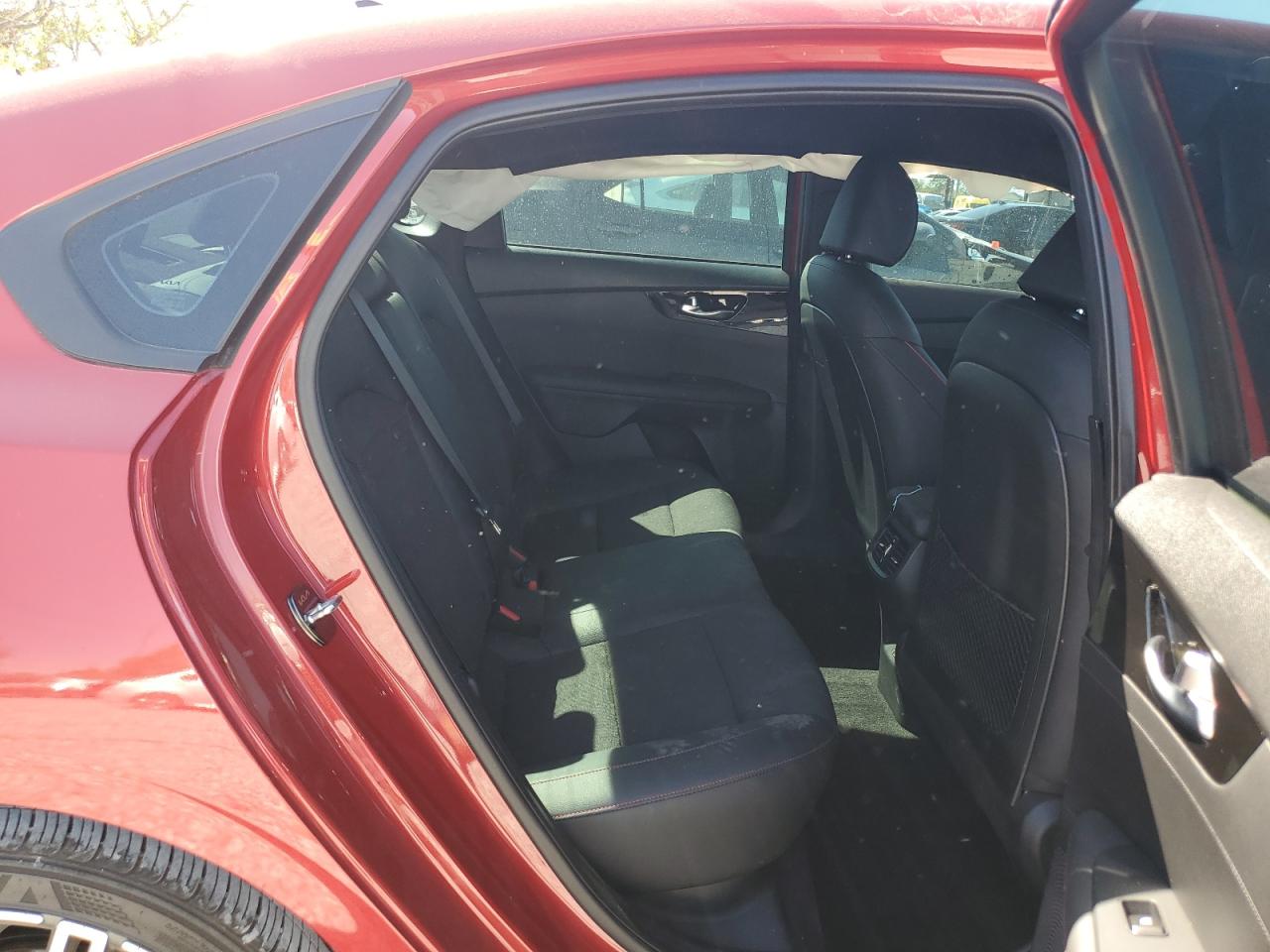 2023 Kia Forte - Image 10