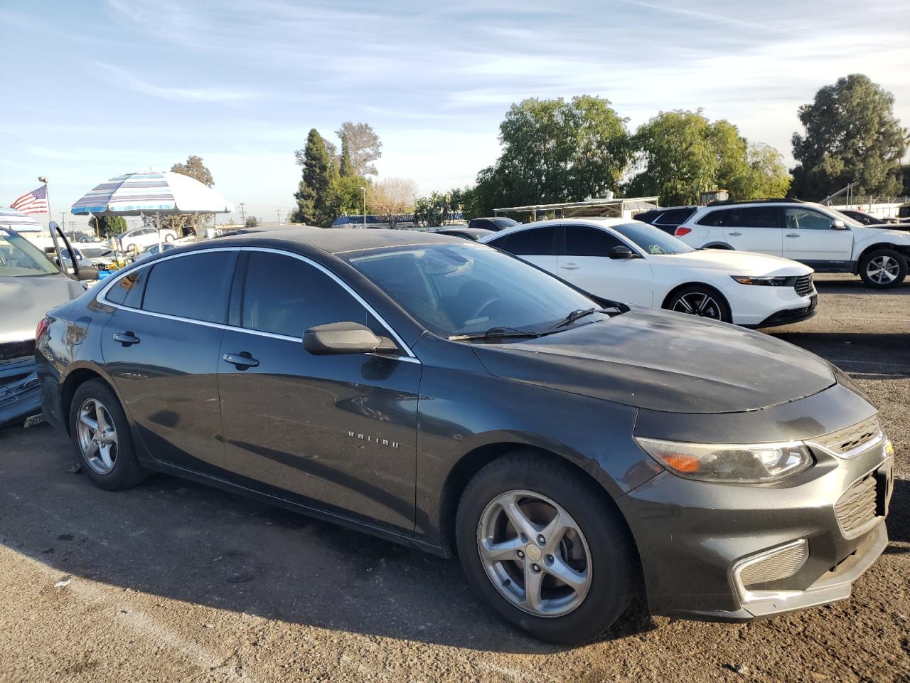 2017 Chevrolet Malibu - Image 4