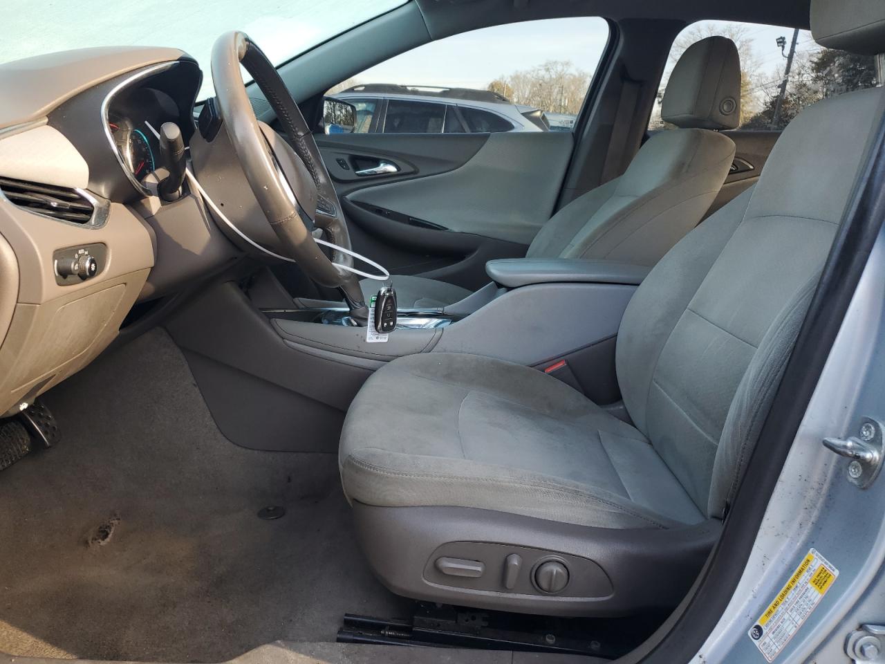 2017 Chevrolet Malibu - Image 7