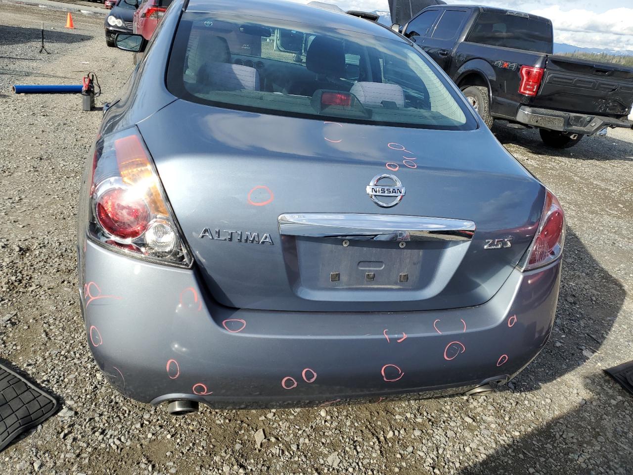 2010 Nissan Altima - Image 6