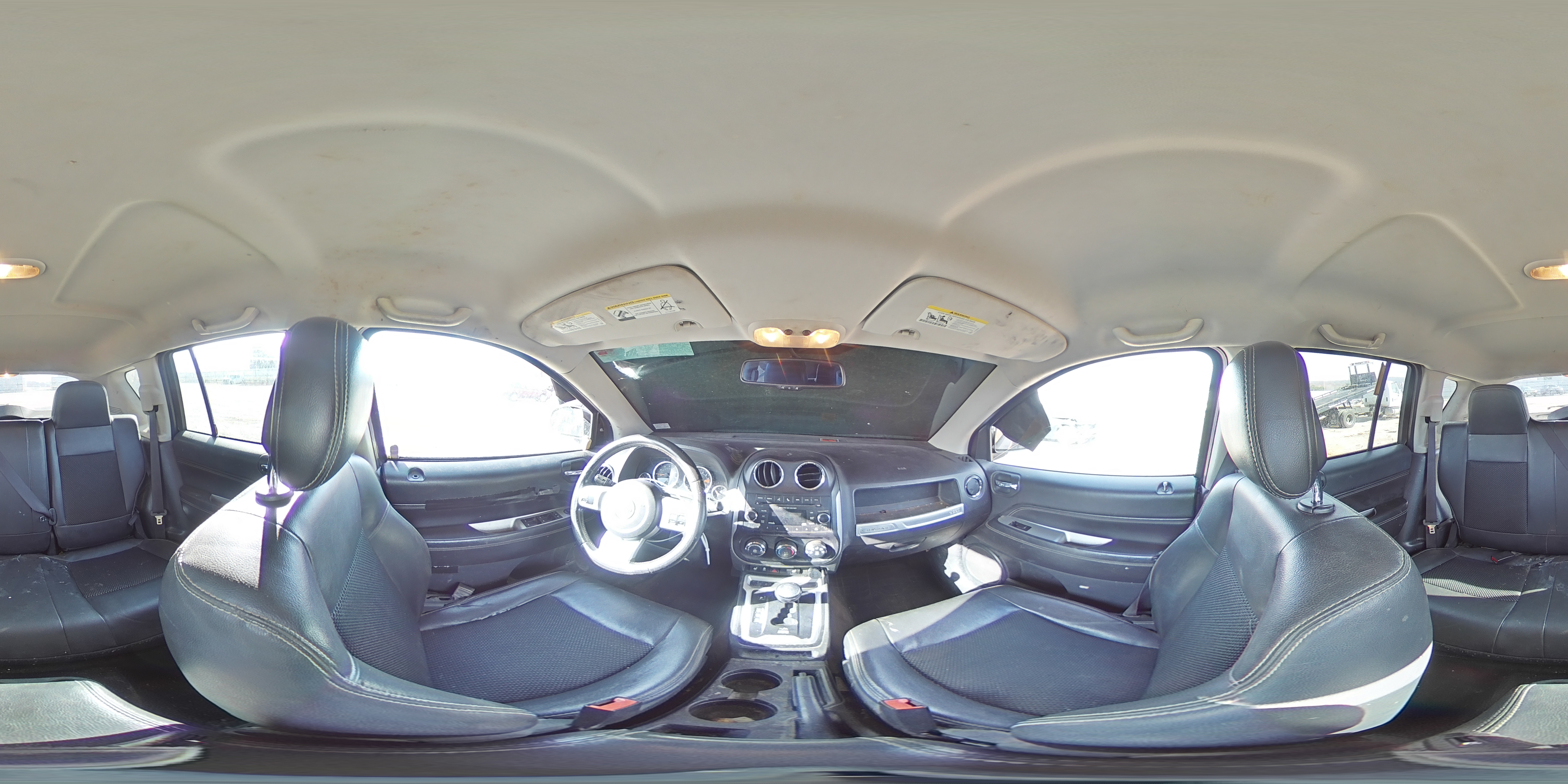 2015 Jeep Compass - Image 14