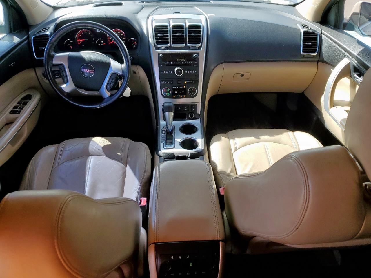 2011 GMC Acadia - Image 8