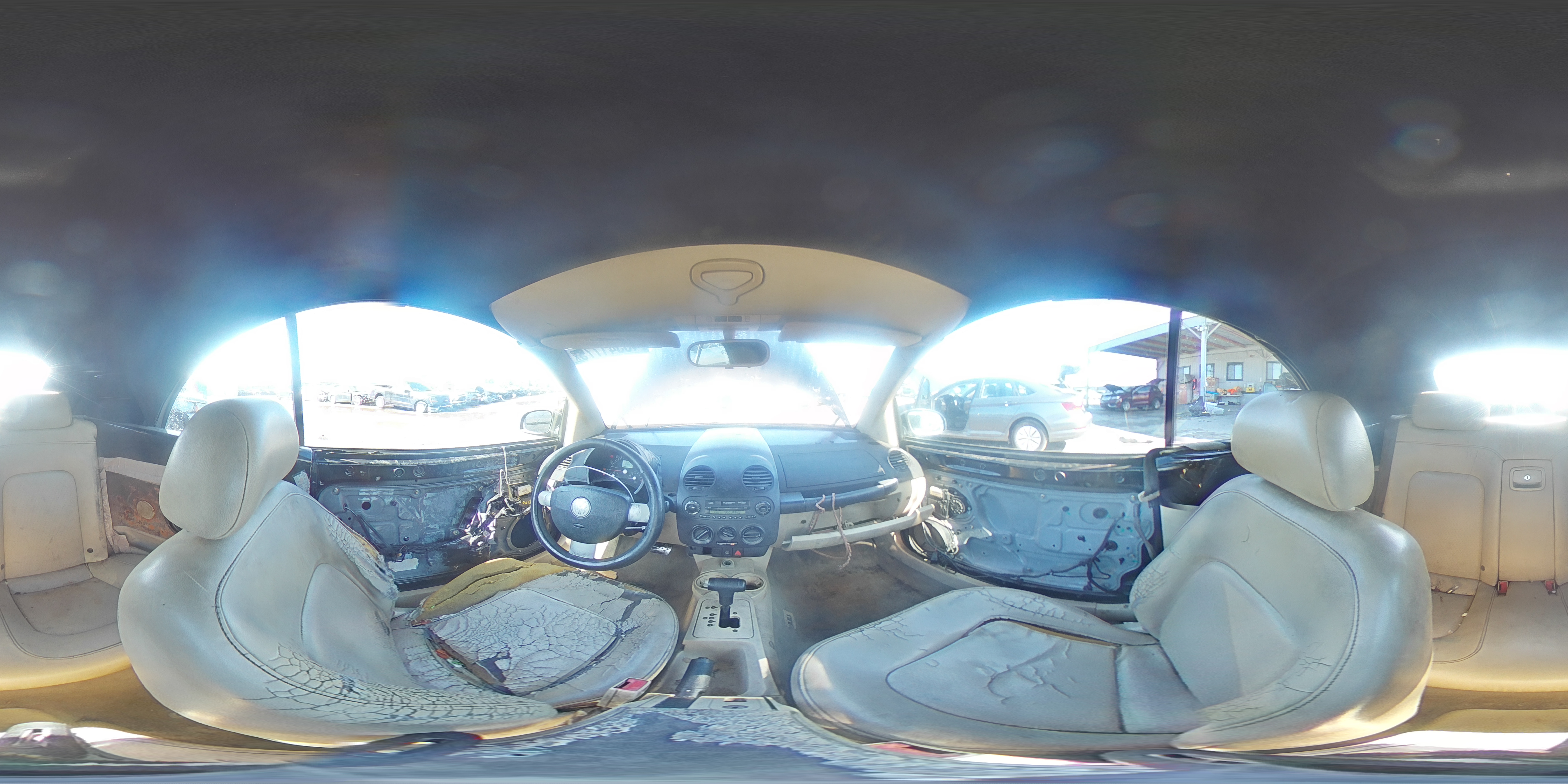 2003 Volkswagen Beetle - Image 13