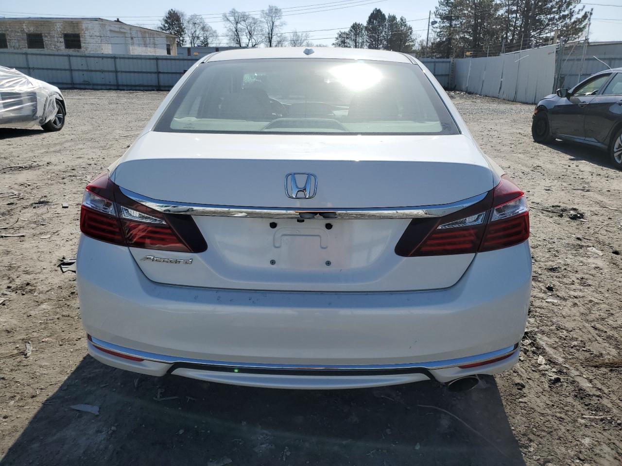 2017 Honda Accord - Image 6