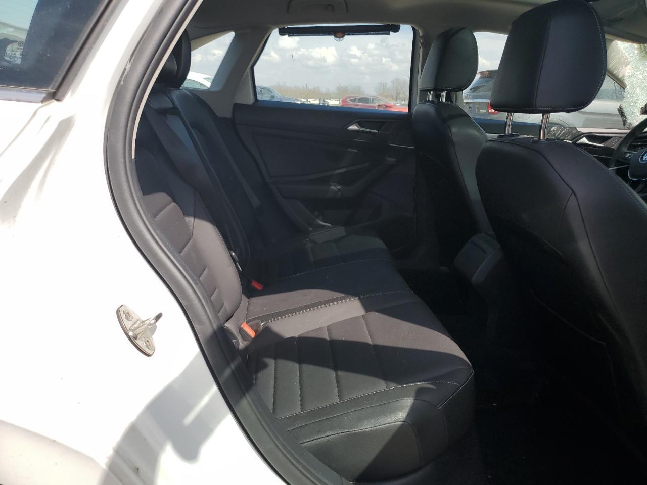 2021 Volkswagen Jetta - Image 10