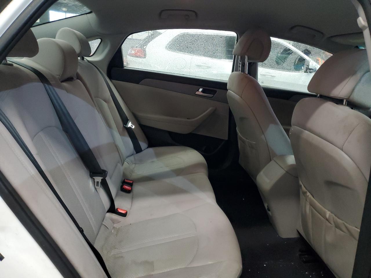 2015 Hyundai Sonata - Image 10