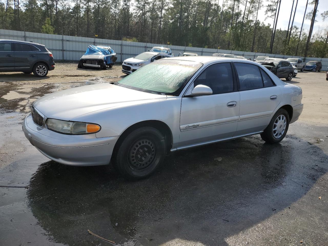Harleyville, SC에서 판매 중인 2001 Buick Century Custom - Side