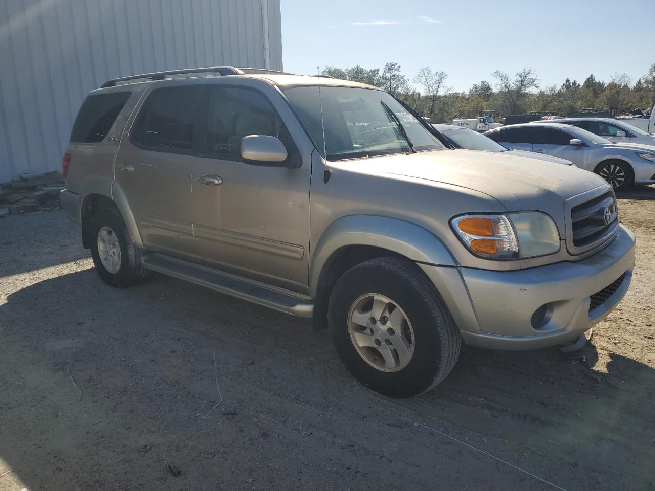 2003 Toyota Sequoia - Image 4