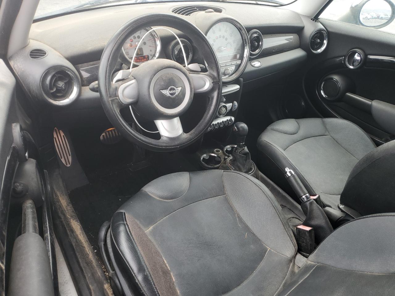 2009 MINI Cooper - Image 8