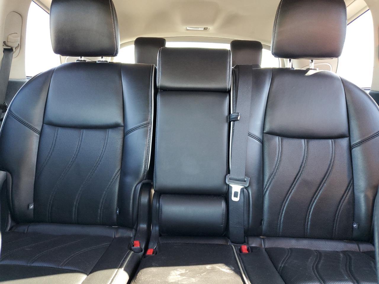 2017 Infiniti QX60 - Image 10