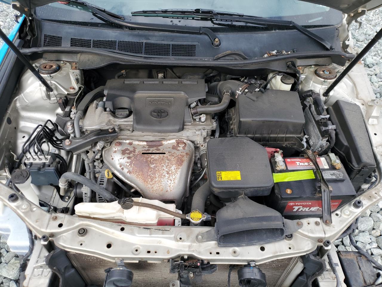 2014 Toyota Camry - Image 12