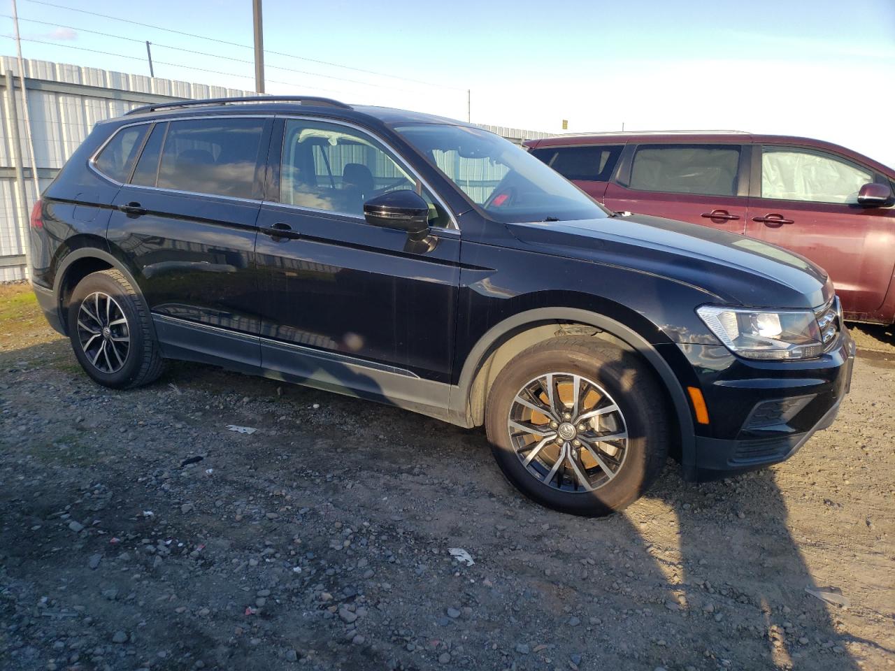 2021 Volkswagen Tiguan - Image 4