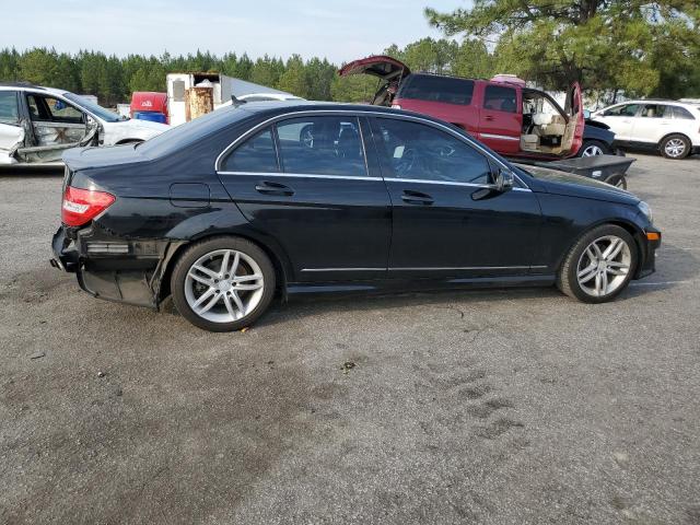  MERCEDES-BENZ C-CLASS 2014 Czarny