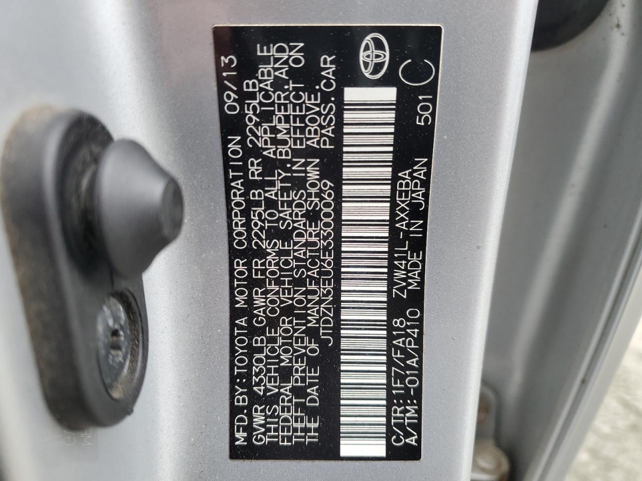 2014 Toyota Prius - Image 14