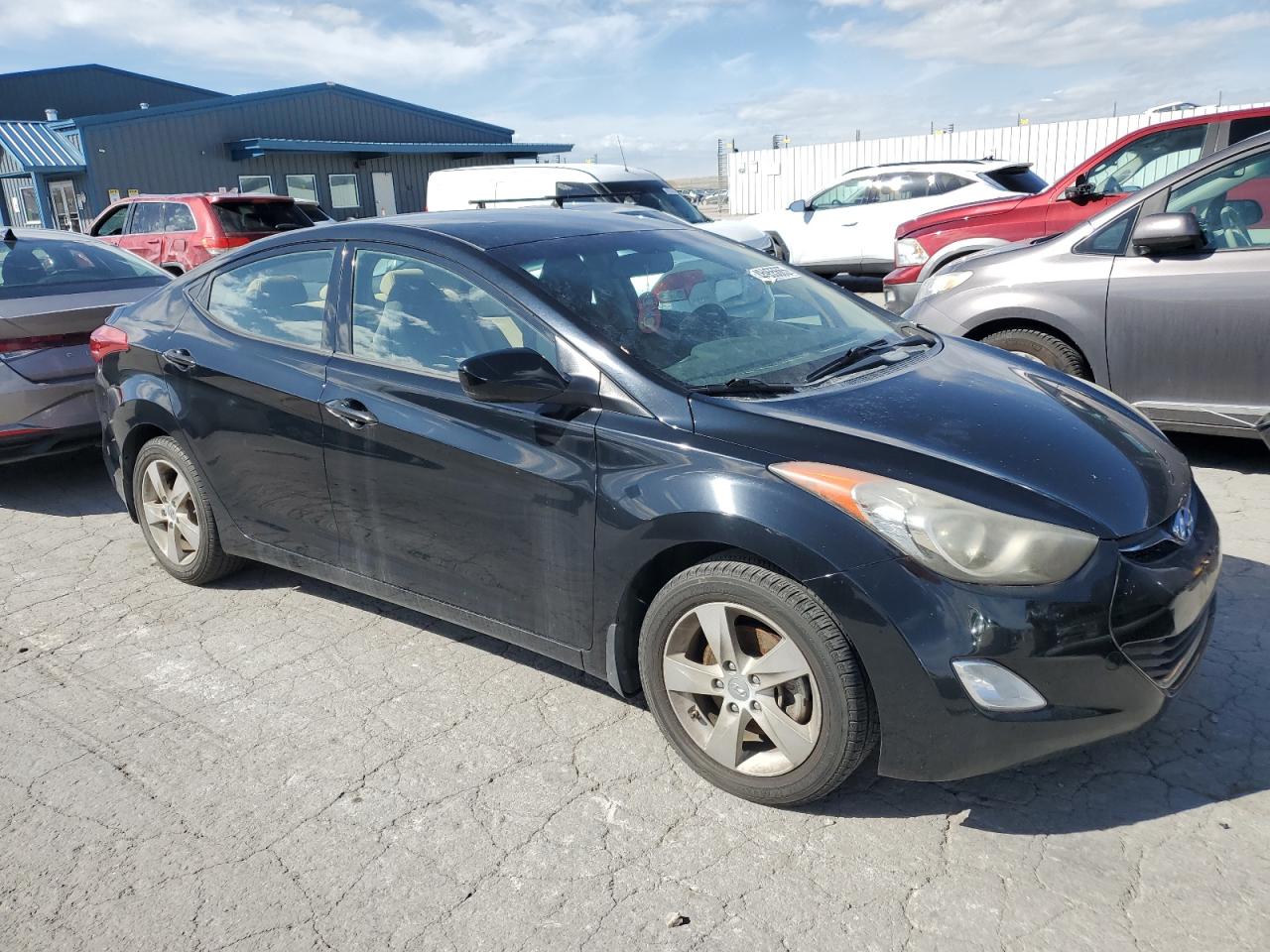 2013 Hyundai Elantra - Image 4