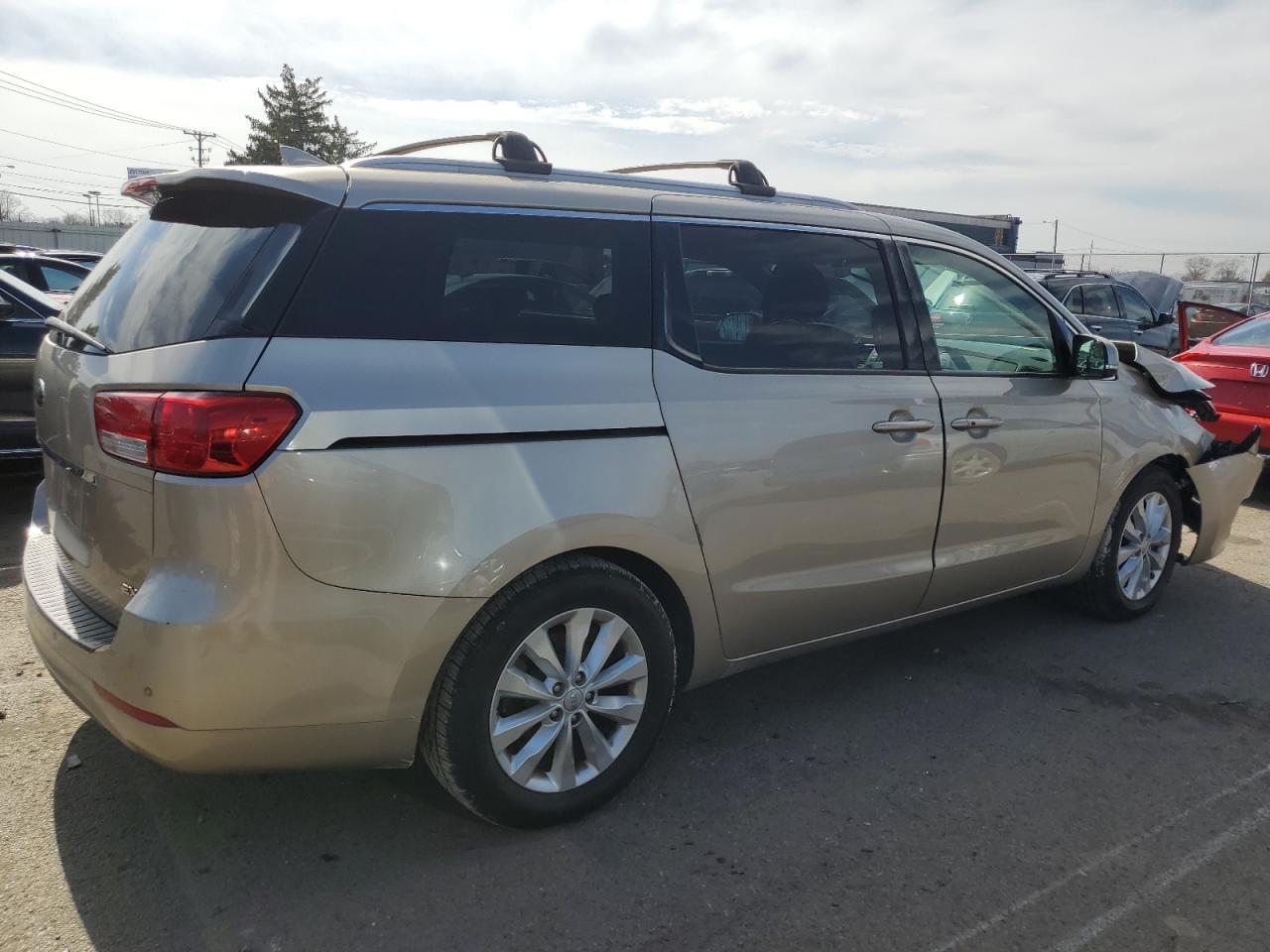 2015 Kia Sedona - Image 3