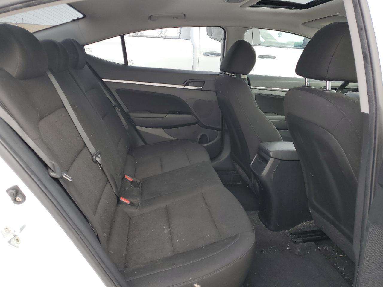 2020 Hyundai Elantra - Image 10