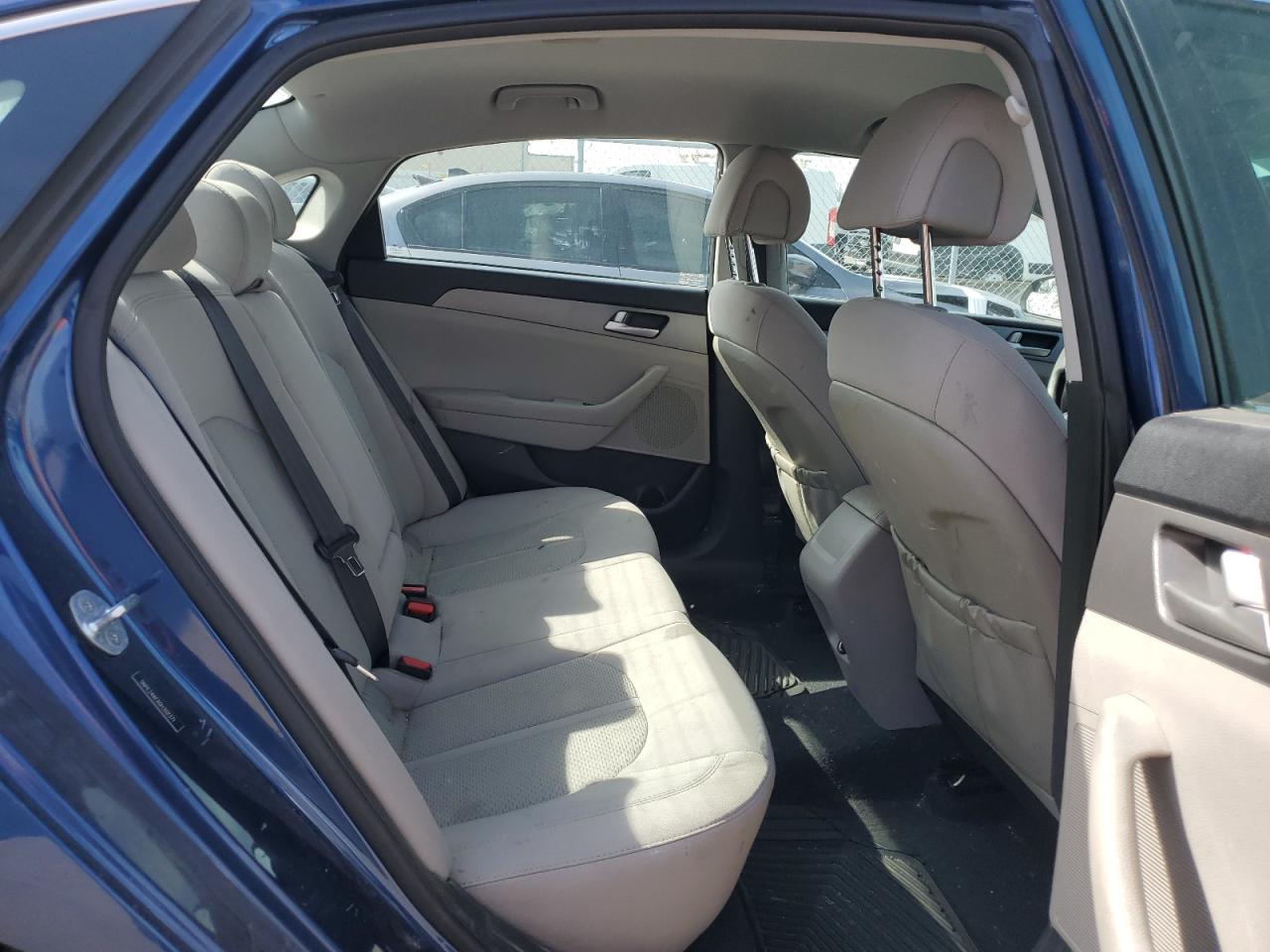 2016 Hyundai Sonata - Image 10