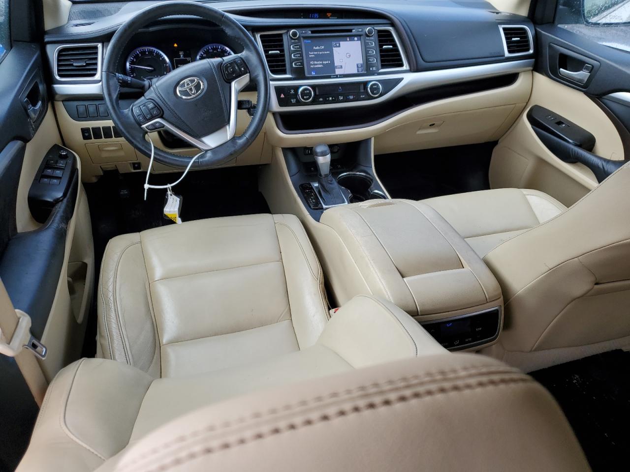 2014 Toyota Highlander - Image 8