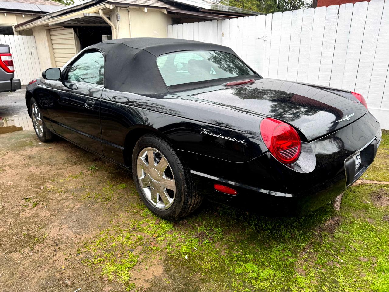 2002 Ford Thunderbird - Image 3