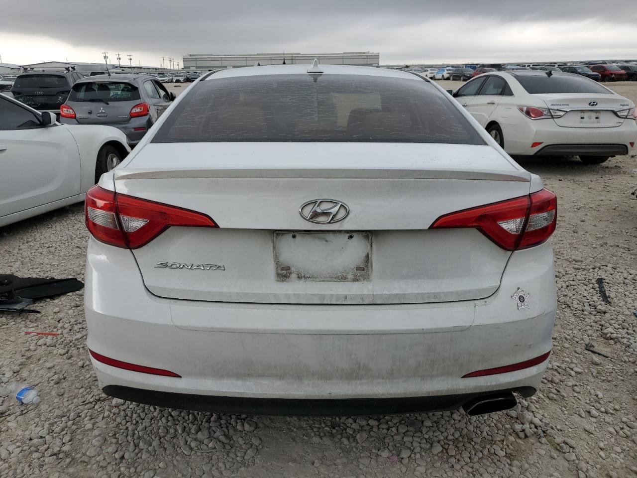 2015 Hyundai Sonata - Image 6