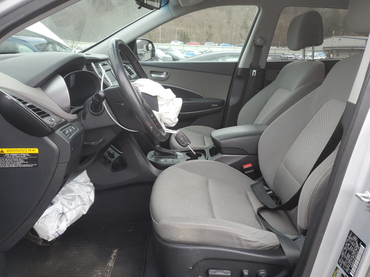 2014 Hyundai Santa Fe - Image 7