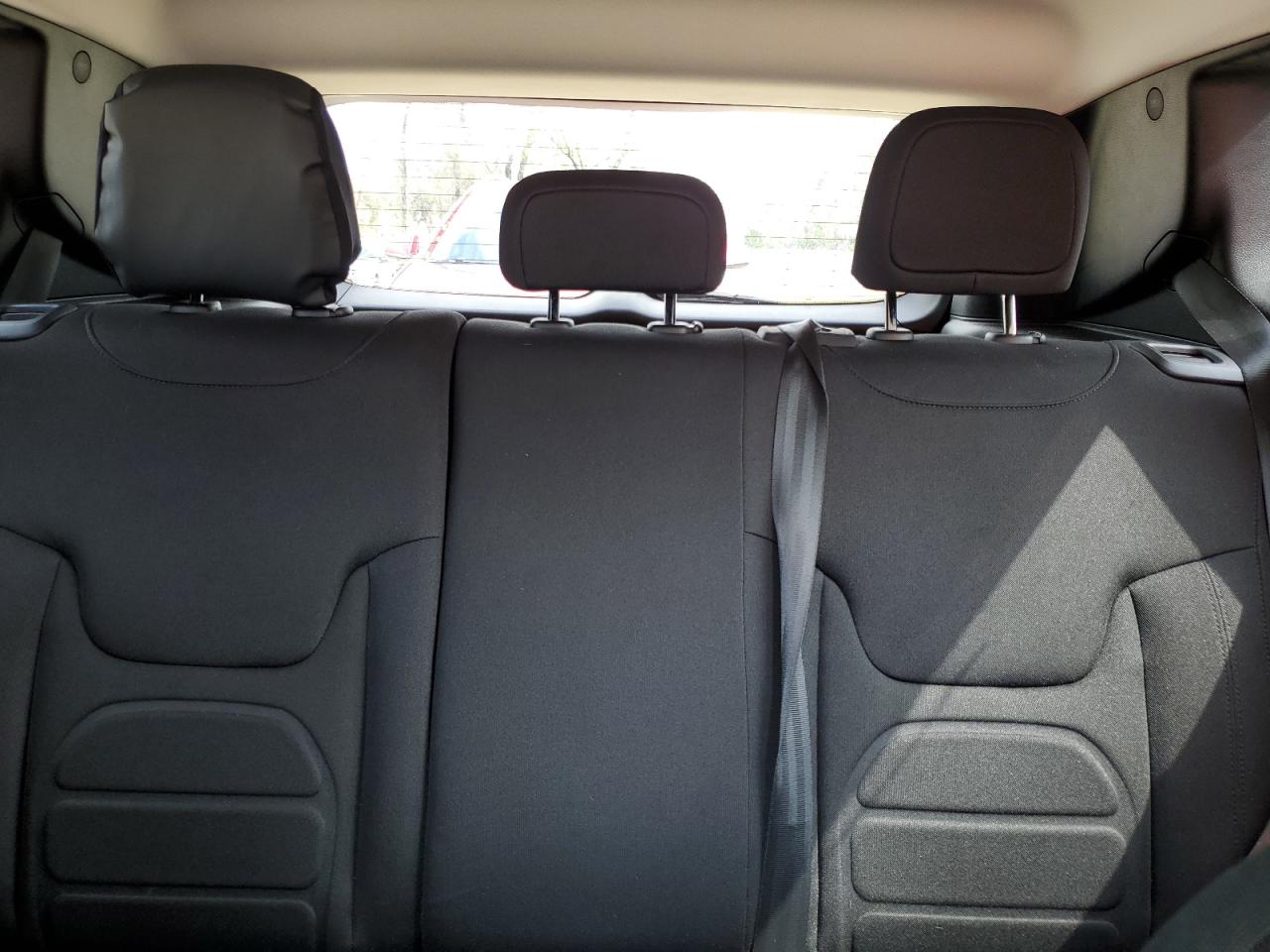 2019 Jeep Renegade - Image 10