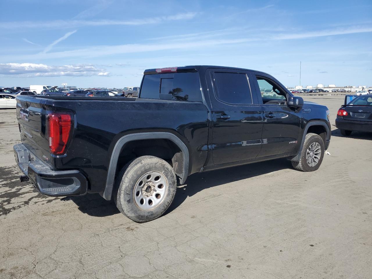 2019 GMC Sierra - Image 3