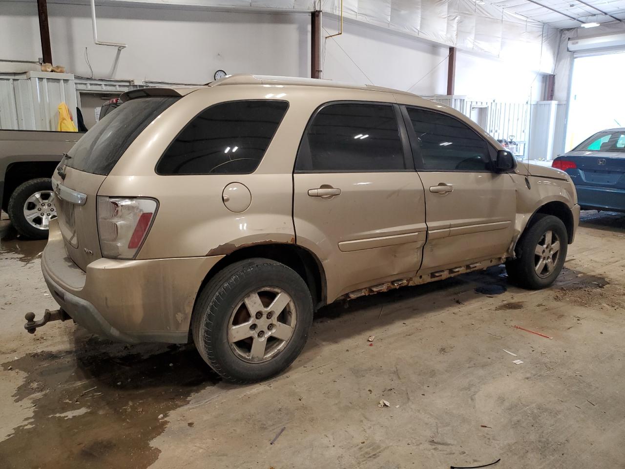 2005 Chevrolet Equinox - Image 3