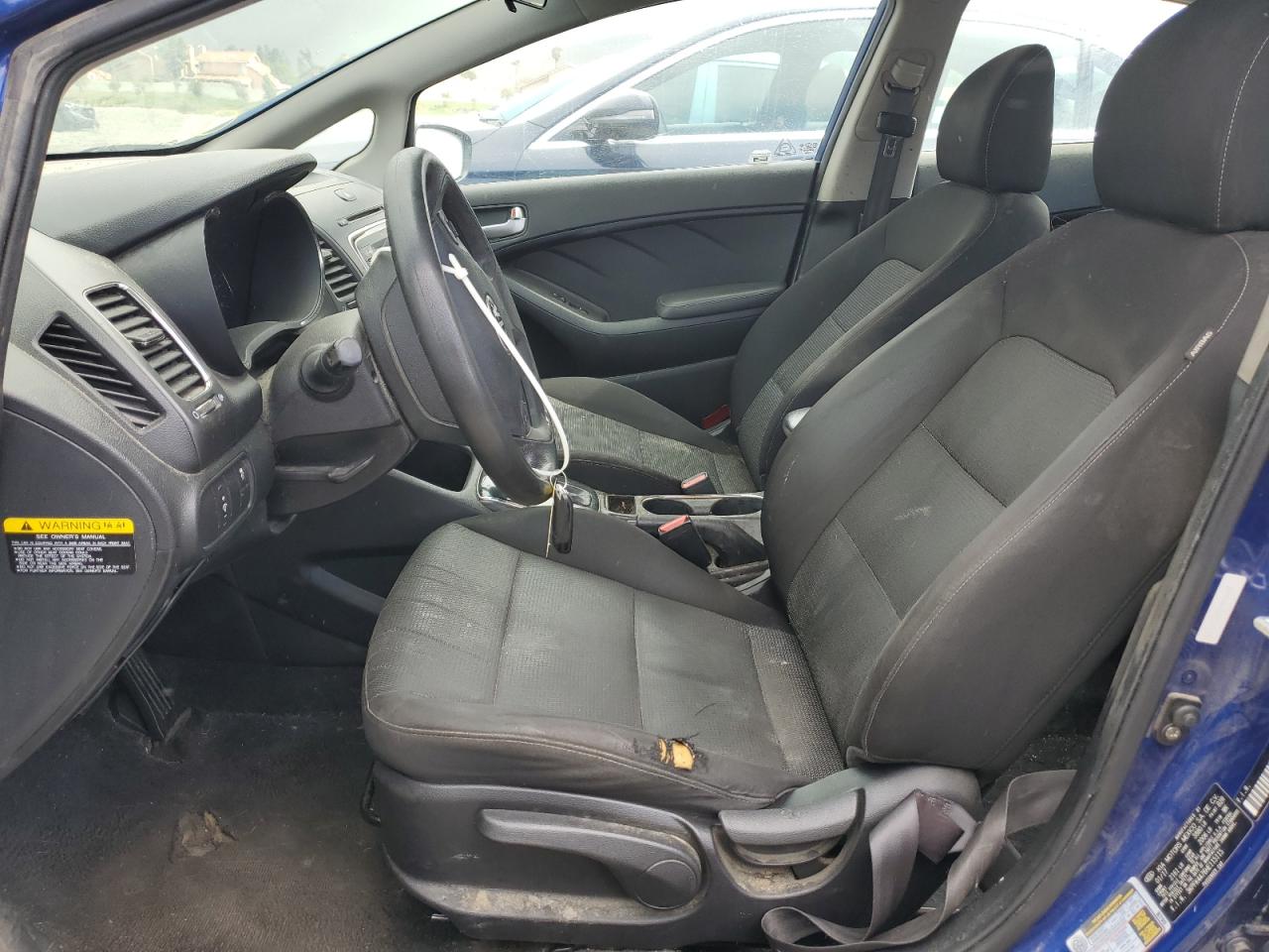 2017 Kia Forte - Image 7