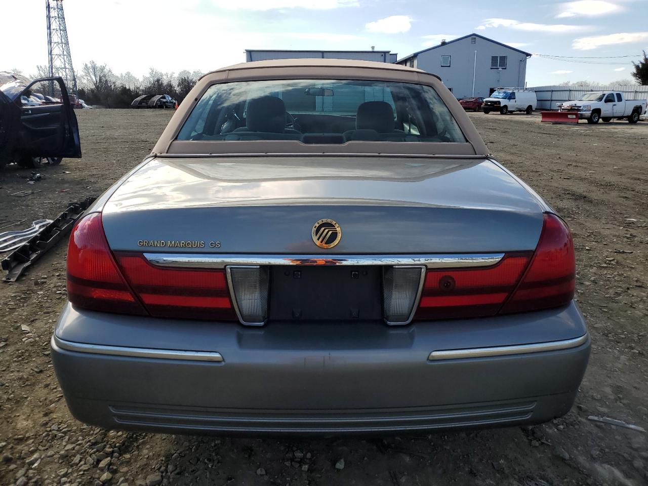 2004 Mercury Grand Marquis Gs VIN: 2MEFM74W94X642762 Lot: 46733355
