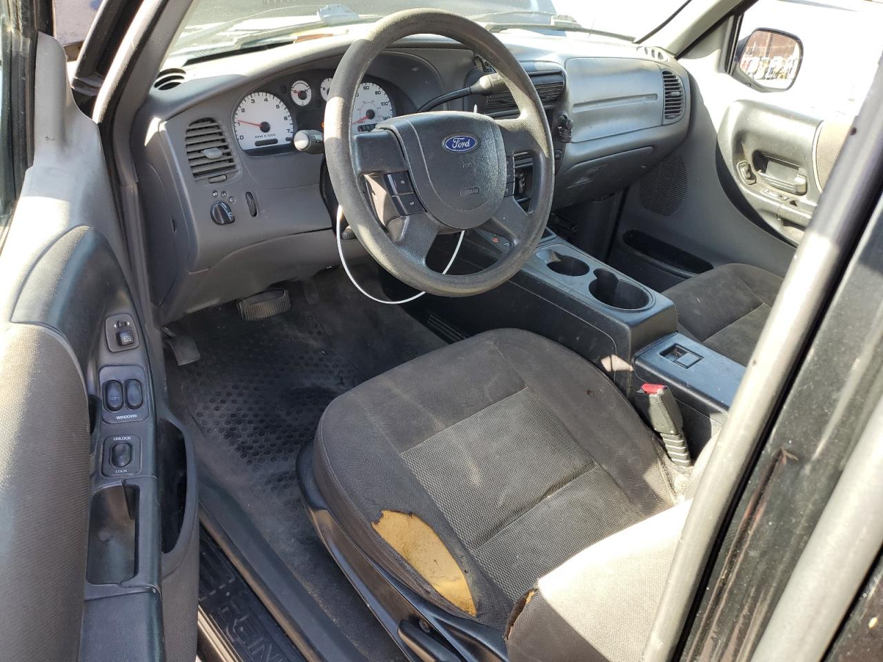 2004 Ford Ranger - Image 8