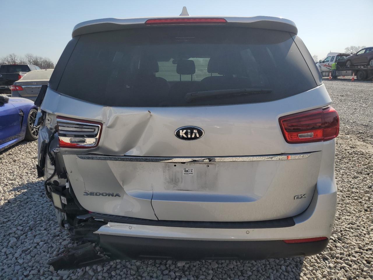2021 Kia Sedona - Image 6