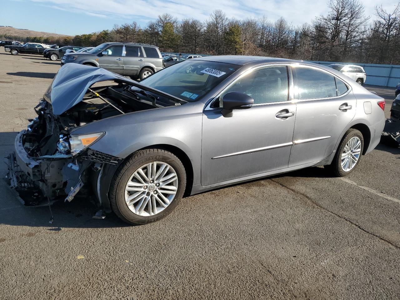 2013 Lexus ES - Image 1