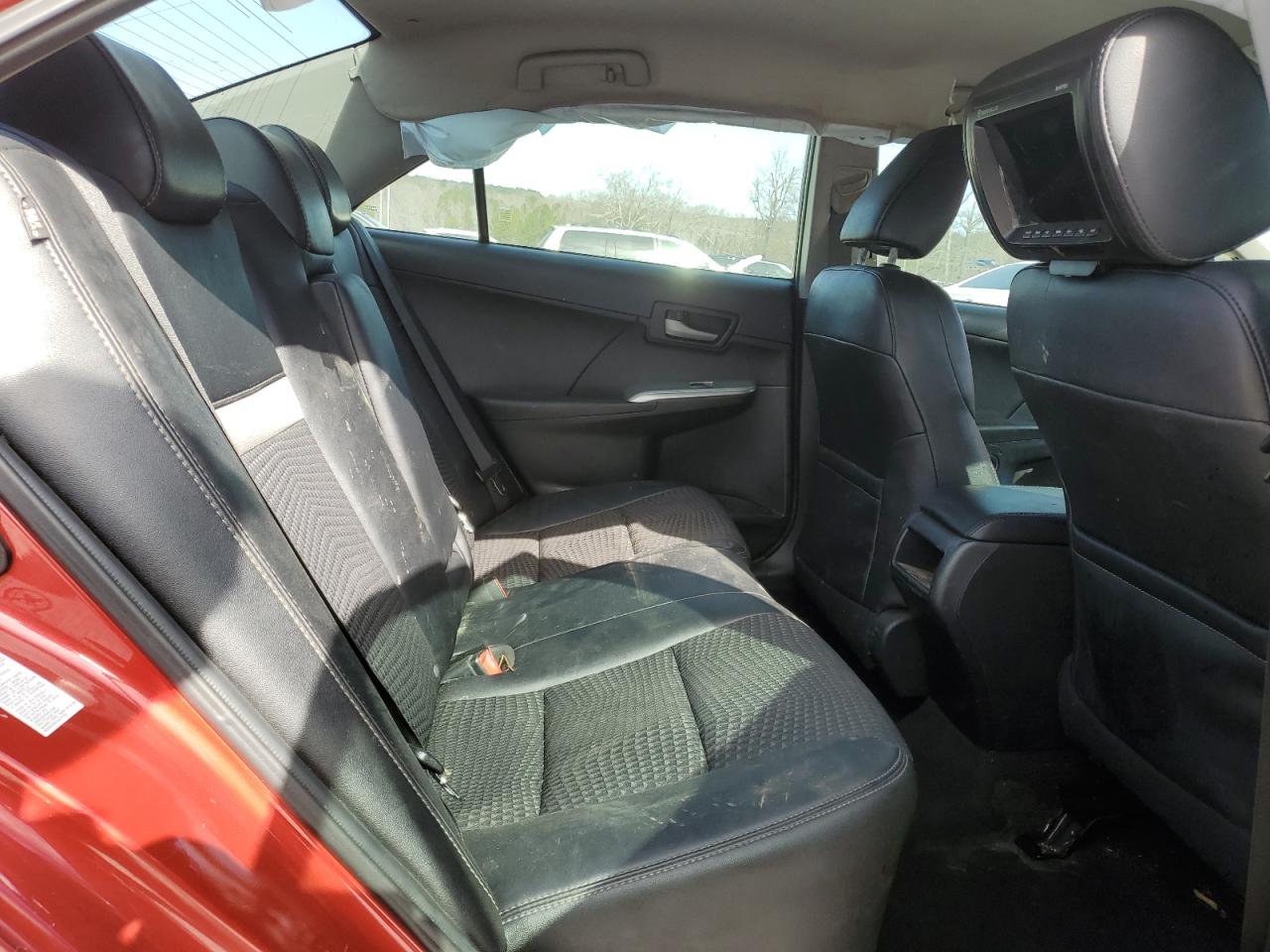 2013 Toyota Camry - Image 11