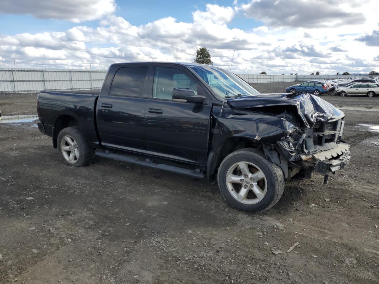 2015 RAM 1500 - Image 4
