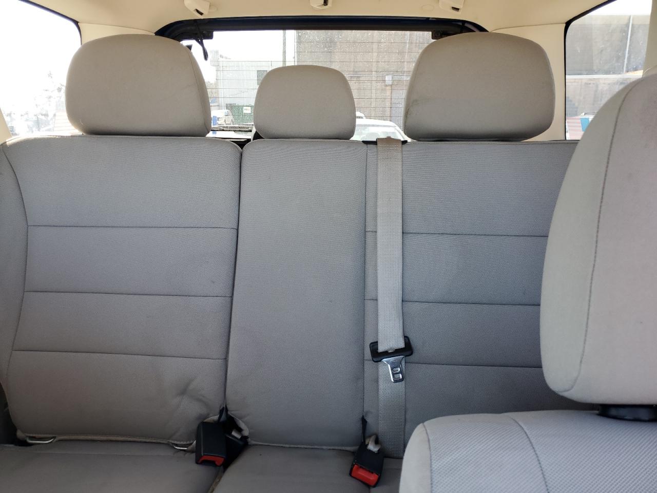 2011 Ford Escape - Image 10