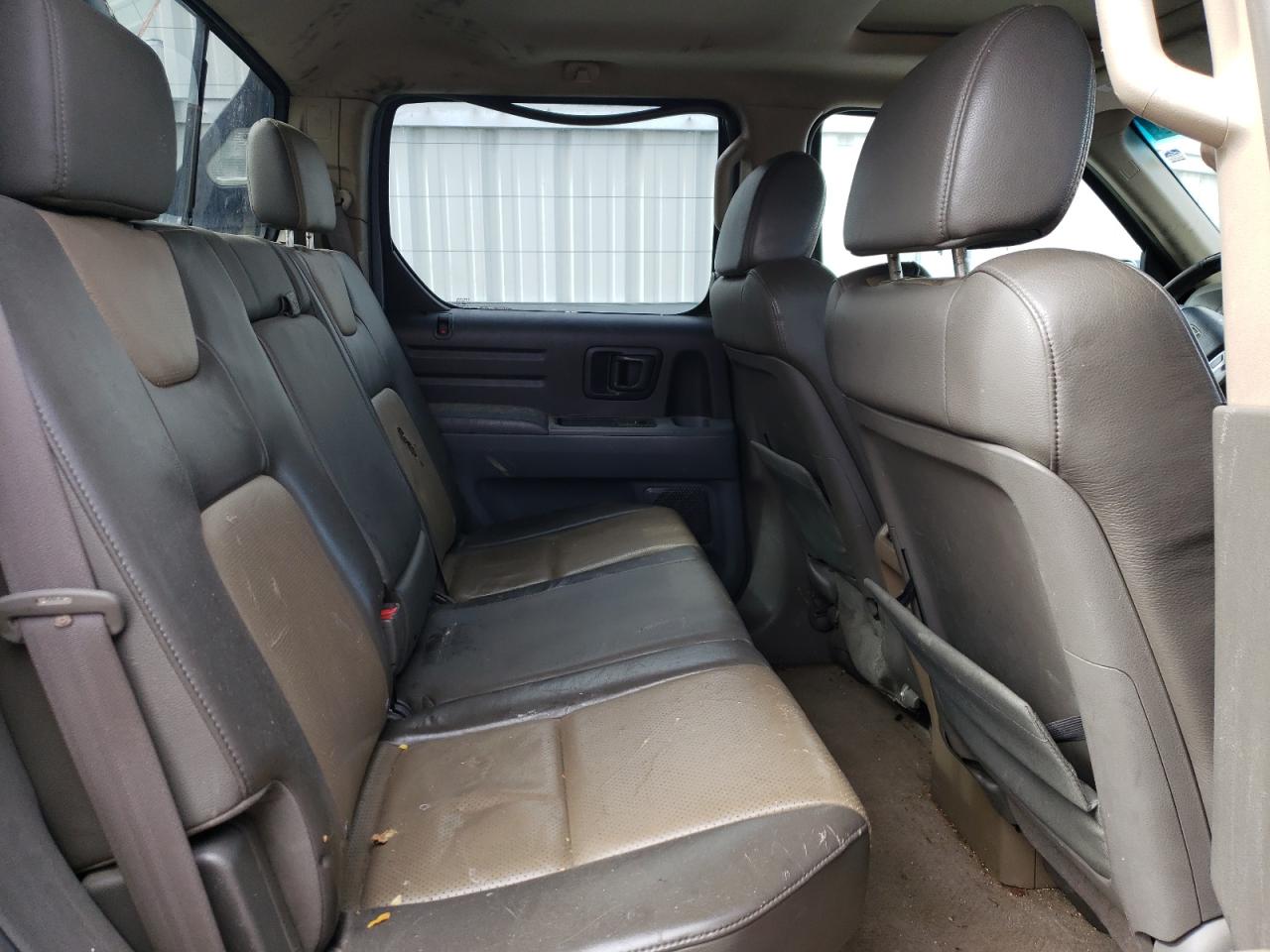 2006 Honda Ridgeline - Image 10