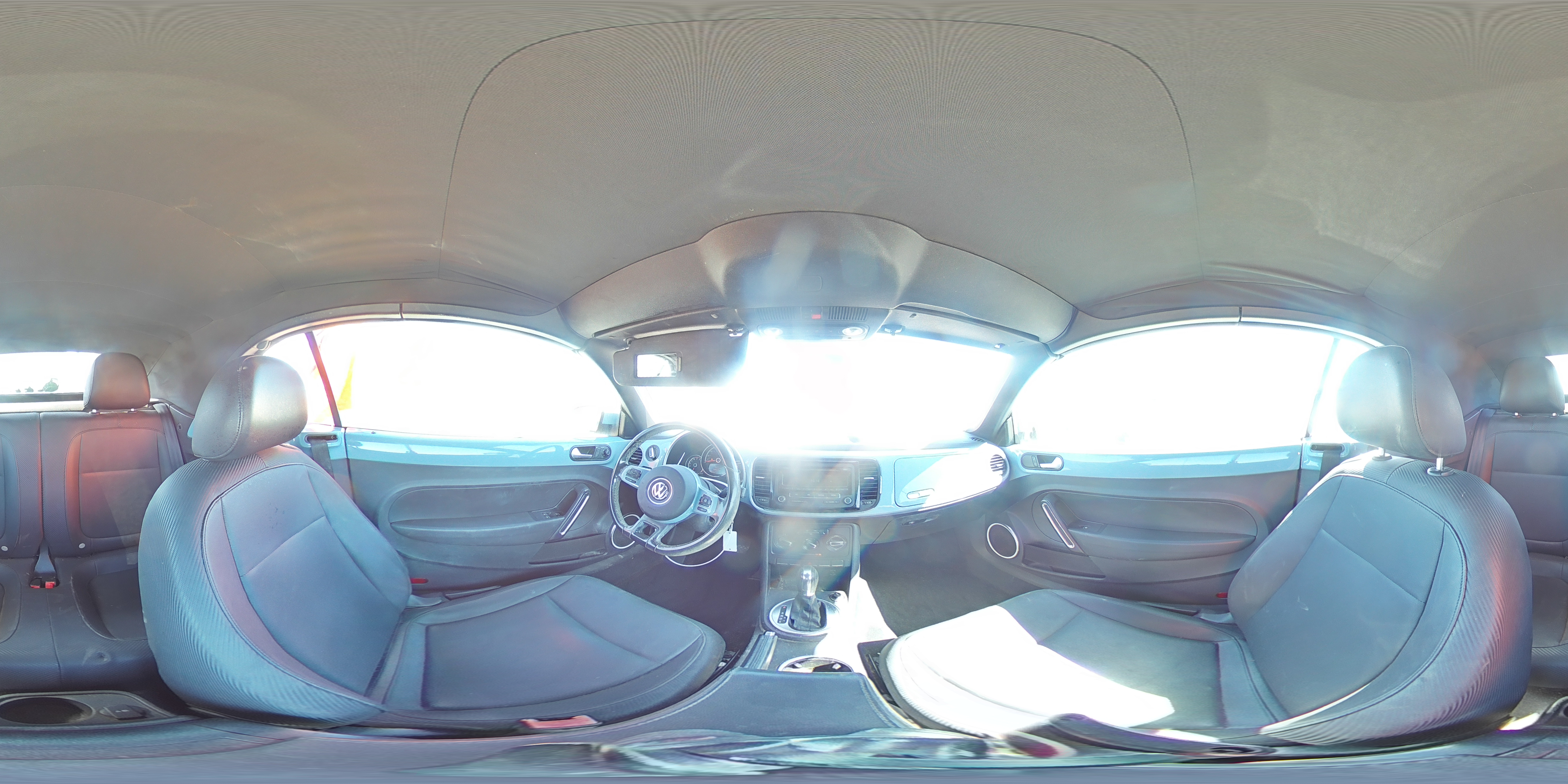 2015 Volkswagen Beetle - Image 15