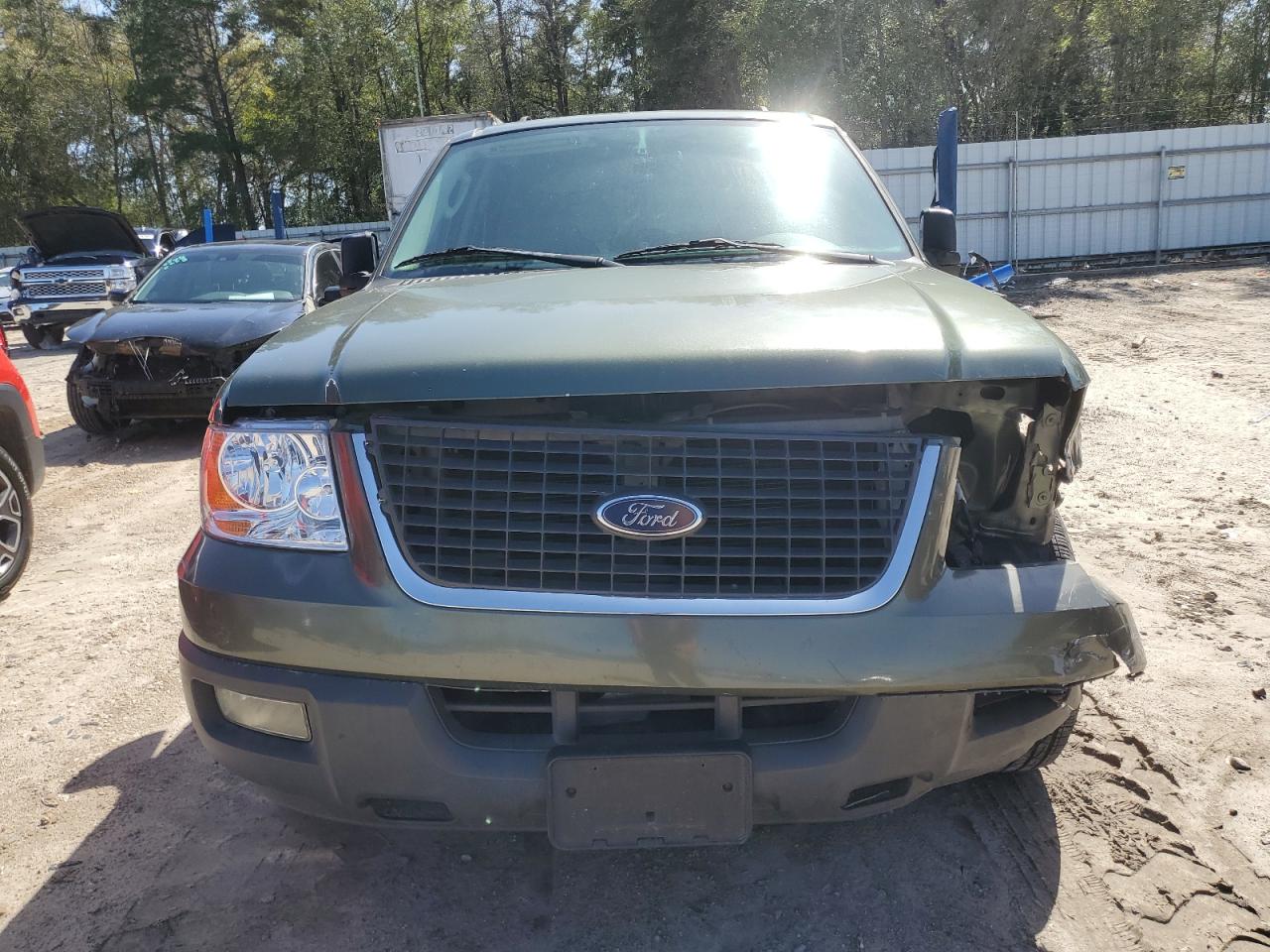 2005 Ford Expedition - Image 5
