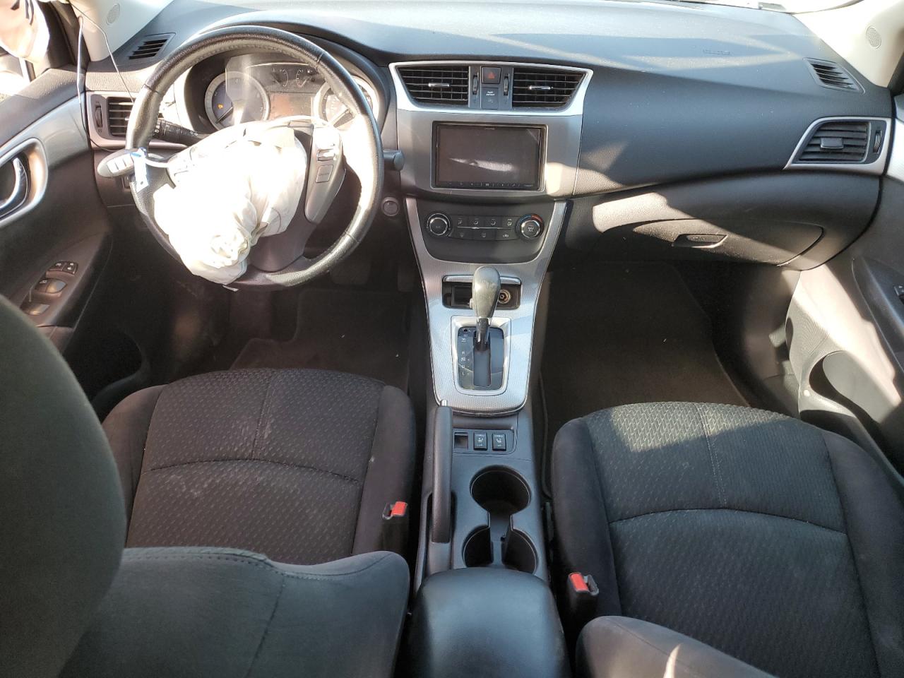 2015 Nissan Sentra - Image 8